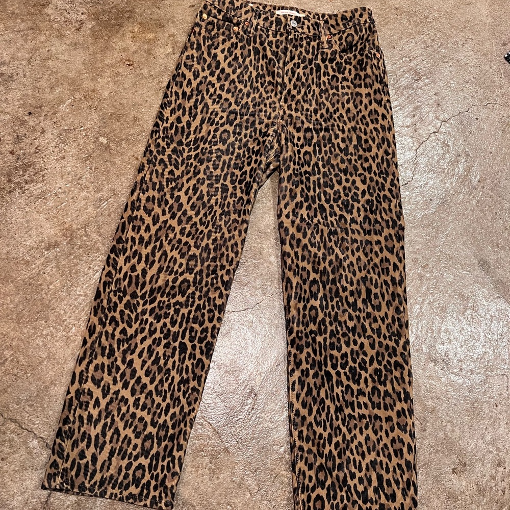 Leopard print Levi’s corduroy rib cage pants